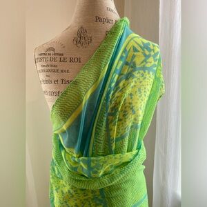 Gorgeous lime green and blue wrap
